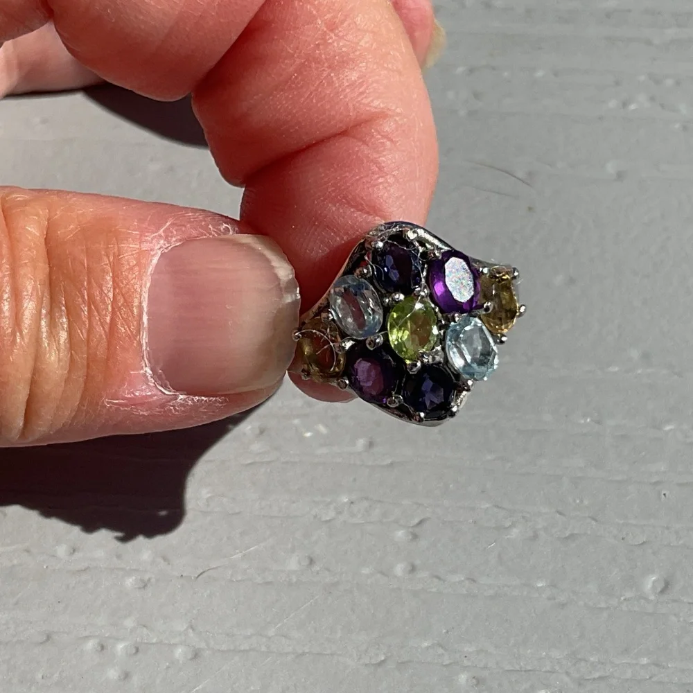 Fashion ring multicolored crystal stones silvertone setting size 8